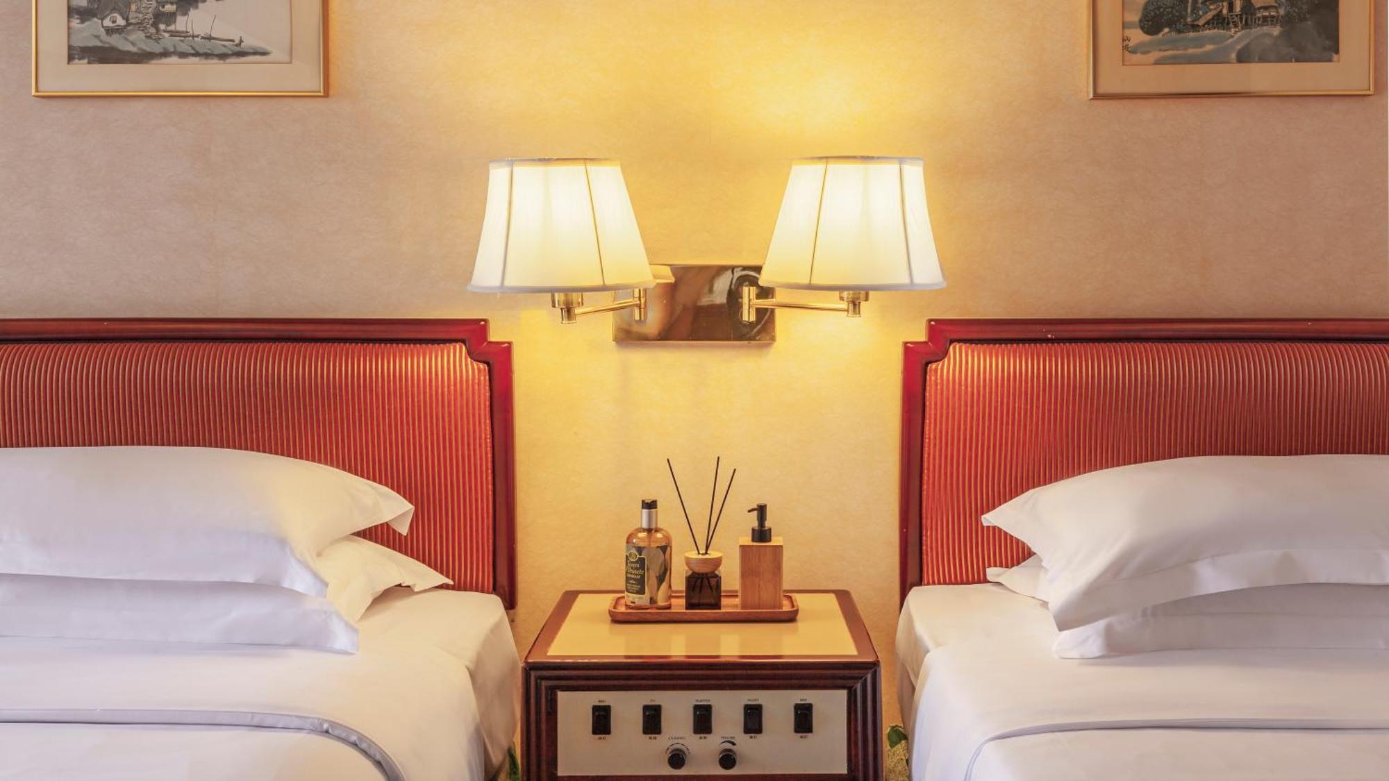 Felicity Hotel, Luohu Railway Station