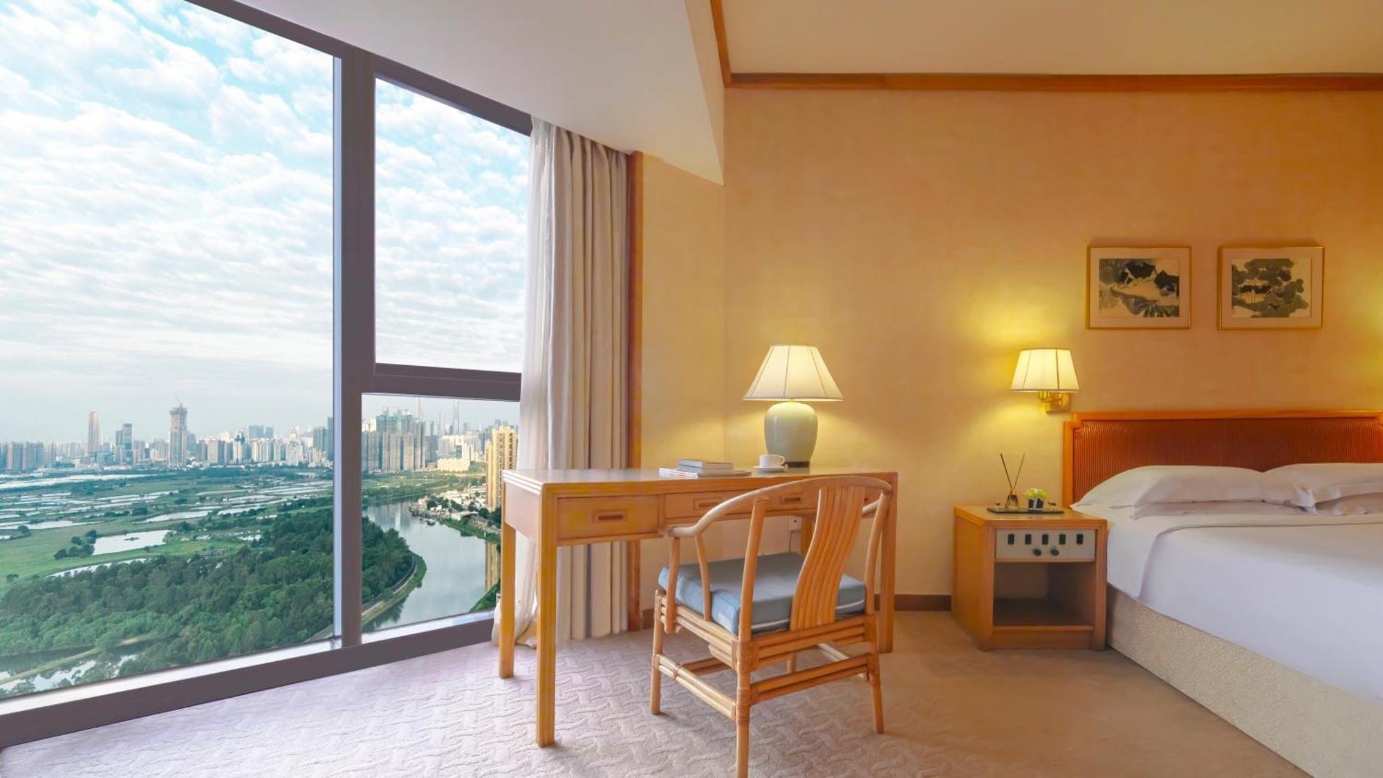 Felicity Hotel, Luohu Railway Station Hotel 5*