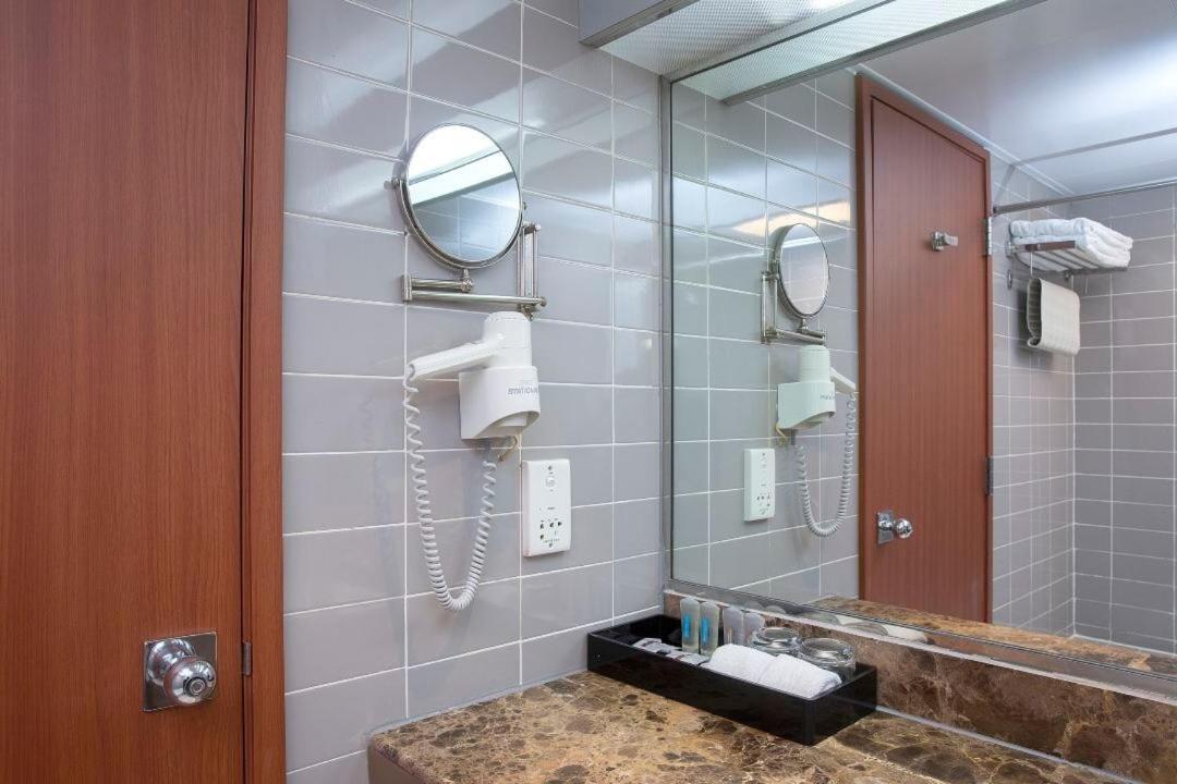 Felicity Hotel, Luohu Railway Station Отель