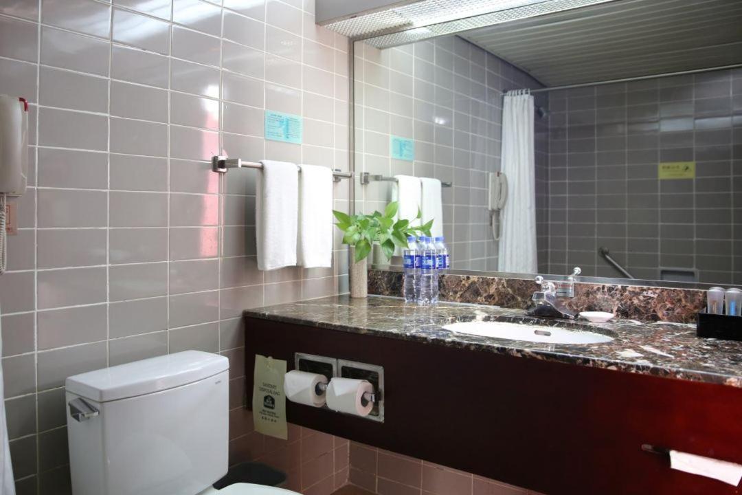 Отель Felicity Hotel, Luohu Railway Station Шэньчжэнь