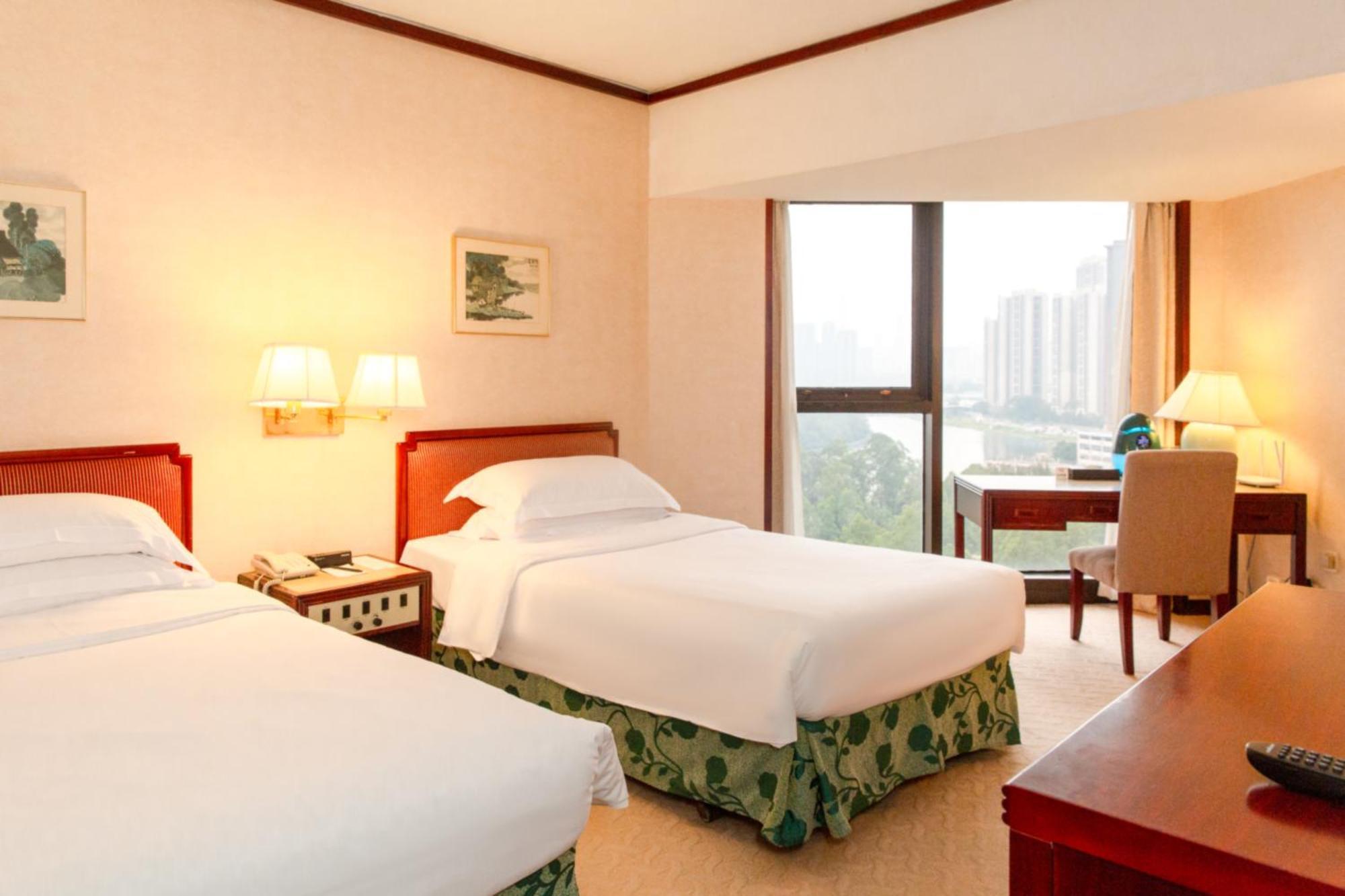 Felicity Hotel, Luohu Railway Station