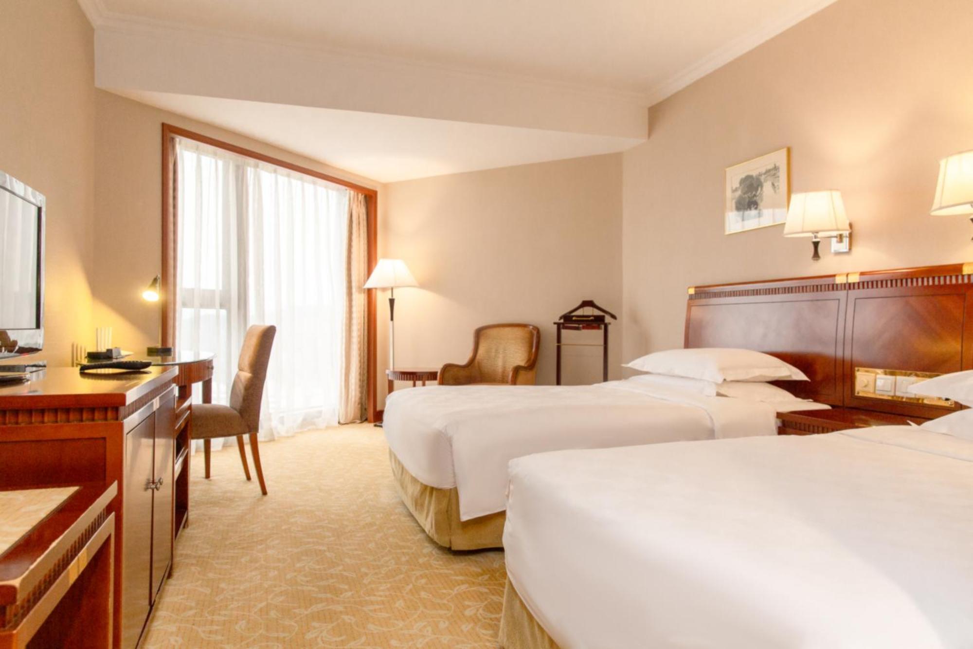 Felicity Hotel, Luohu Railway Station